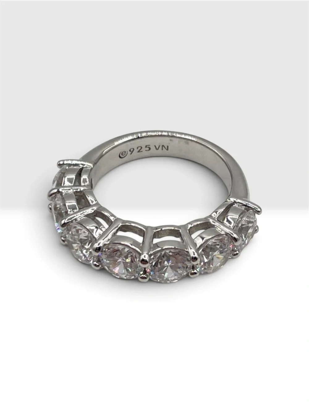 Sterling Silver 925 Cubic Zirconia 7-Stone Band Ring - Size 5